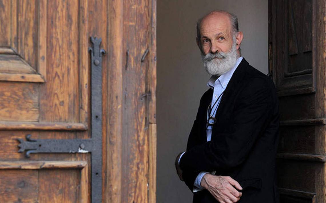 Luis de Tavira recibe el primer Premio lvaro Custodio