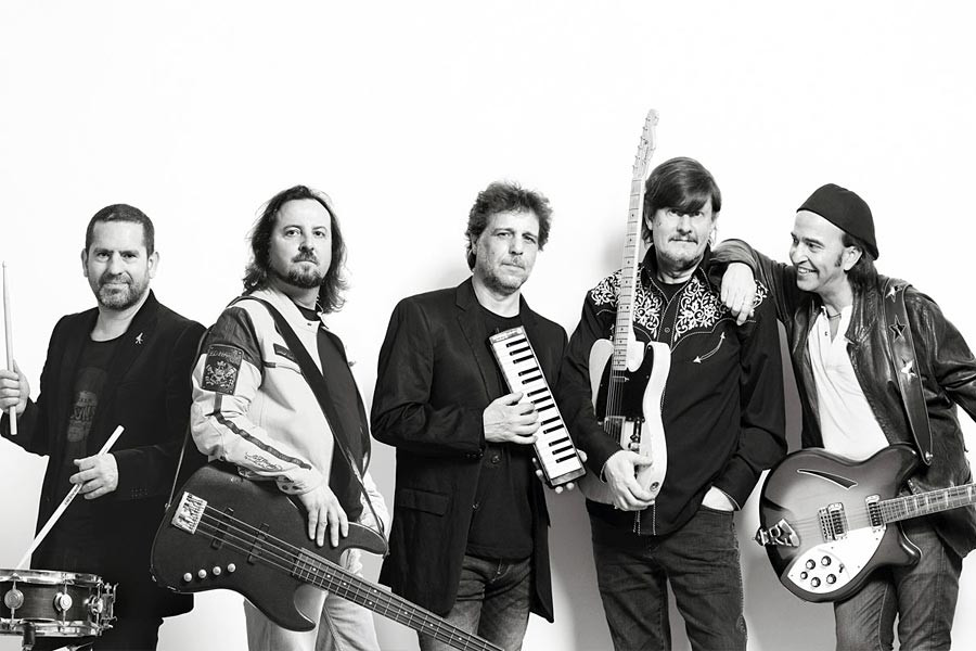 Los Secretos y Pancho Varona en el Lunario