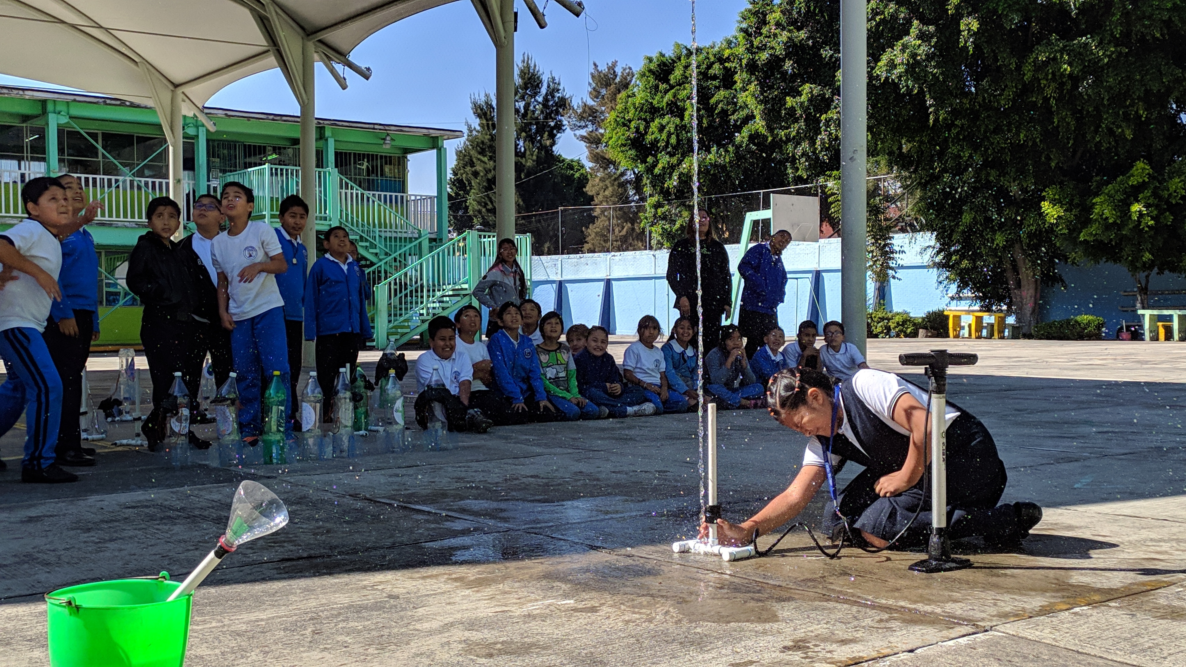 Ciencia de Cohetes en La Colmena