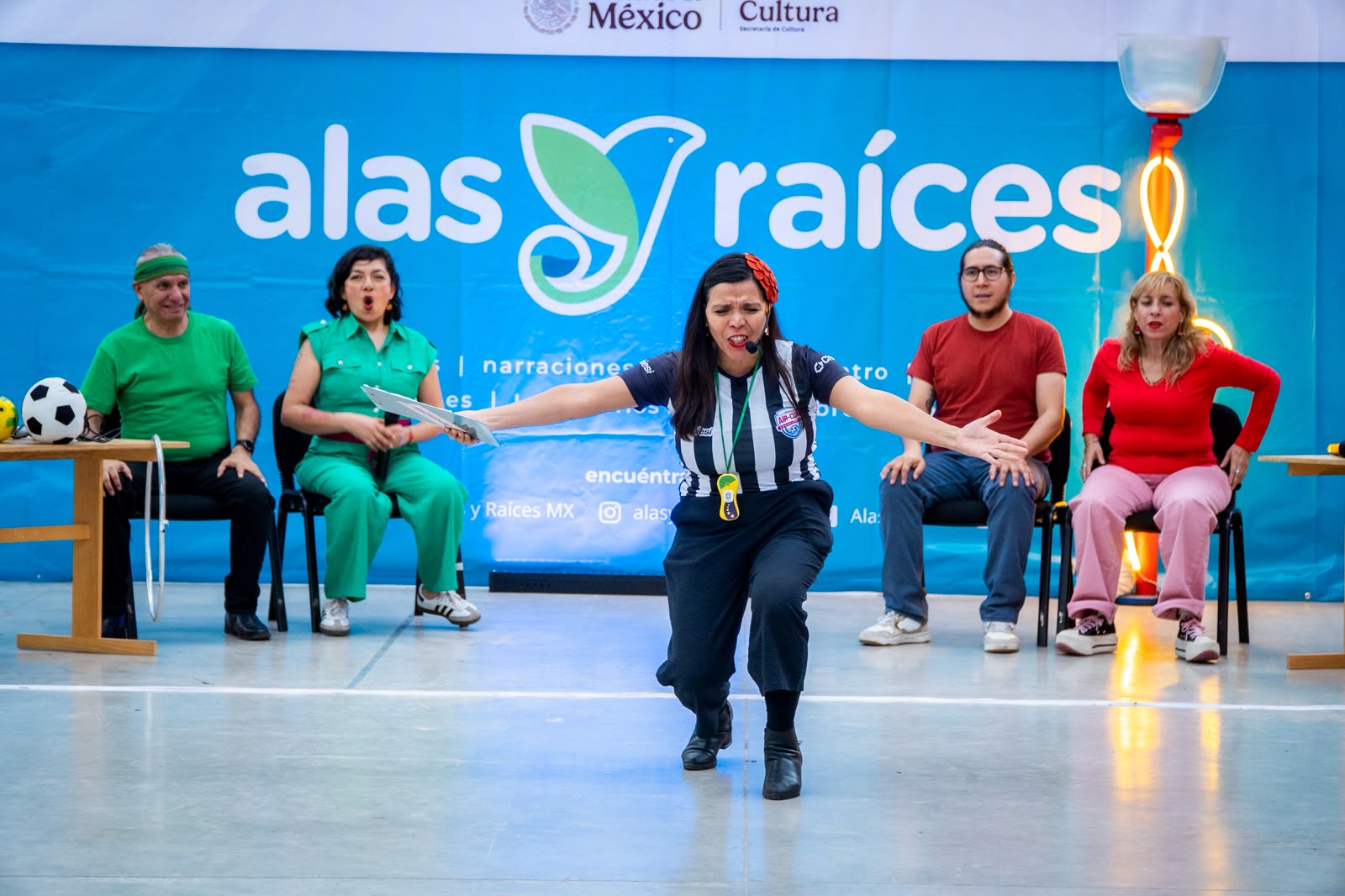 Improcuentos / Donde la creatividad, la espontaneidad y el ingenio dan lugar a relatos inesperados, conmovedores y divertidos