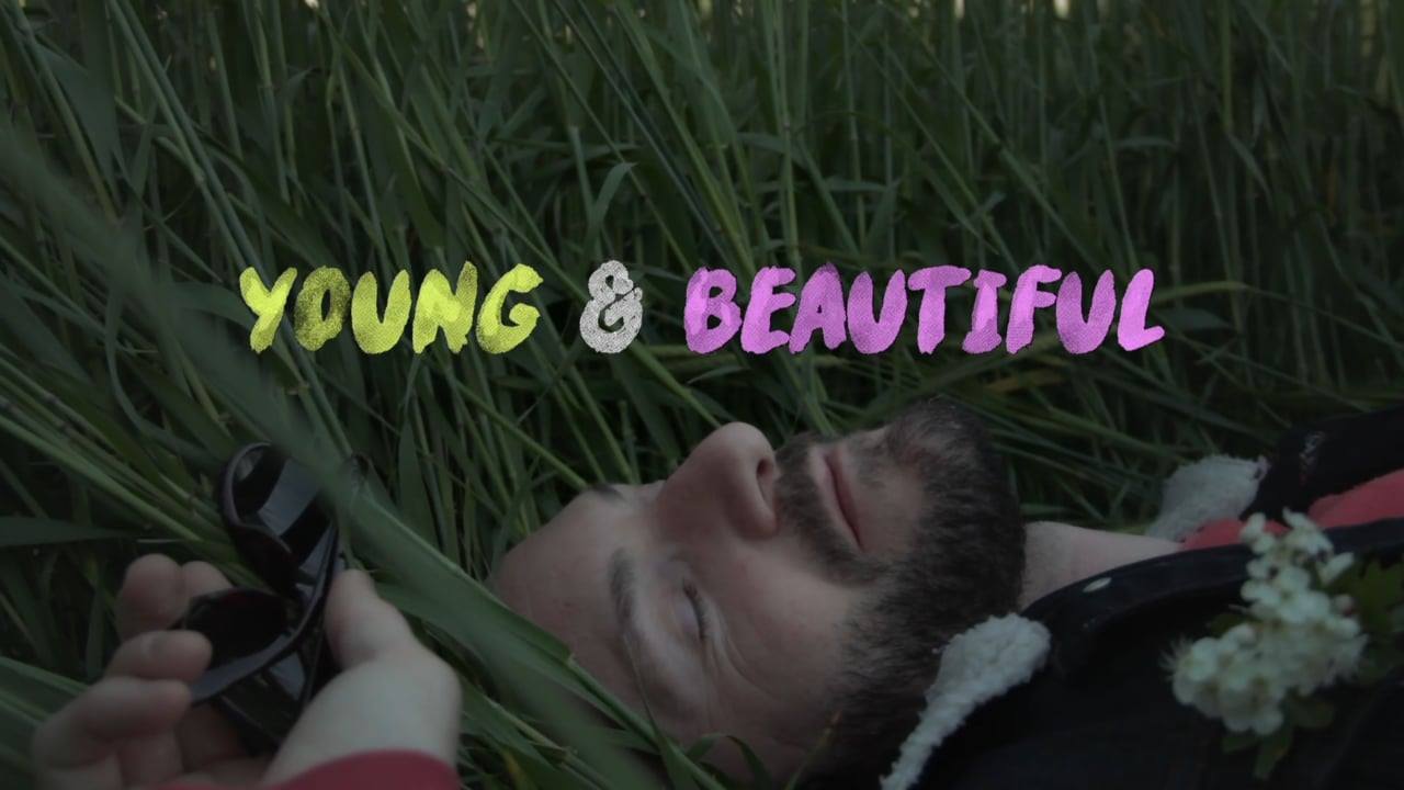 Young amp Beautiful Proyeccin y encuentro con Marina Lameiro